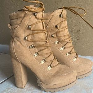 Platform heeled boots